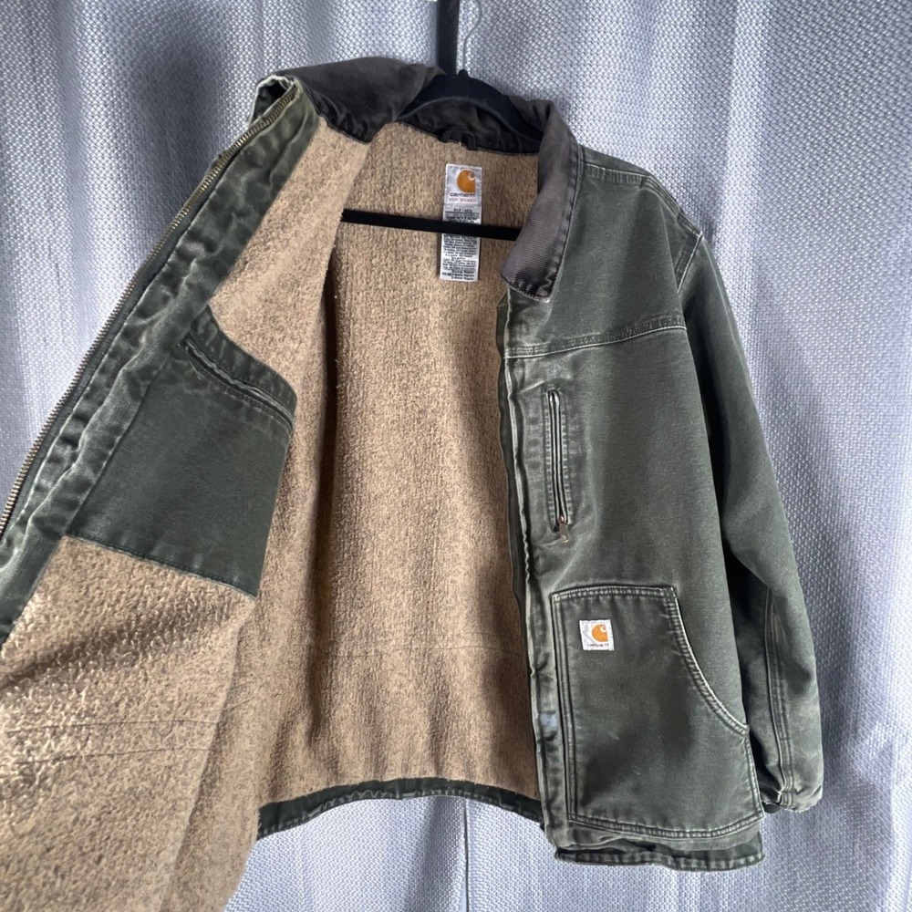 Carhartt Vintage Jkt C61
Detroit USA. Green
Sherpa Distressed Grunge
Womens XL - Picture 8 of 11